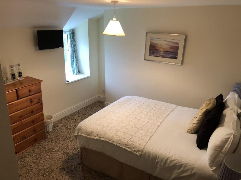 Picton House Hotel - Oda