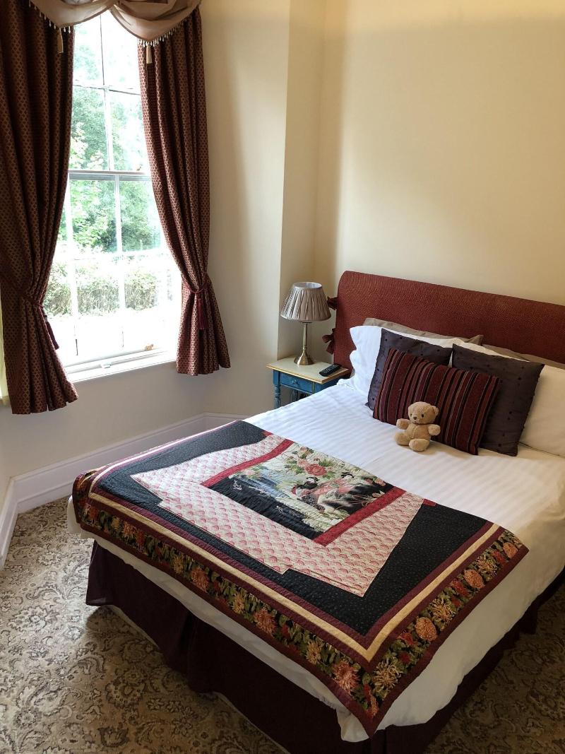 Picton House Hotel - Oda