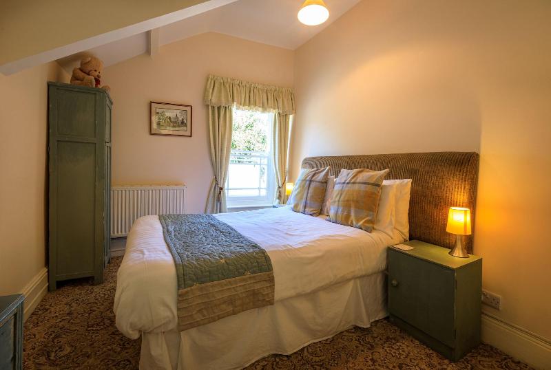 Picton House Hotel - Oda