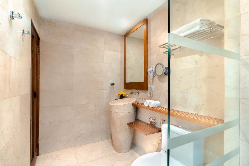 Legian Beach Hotel - Oda
