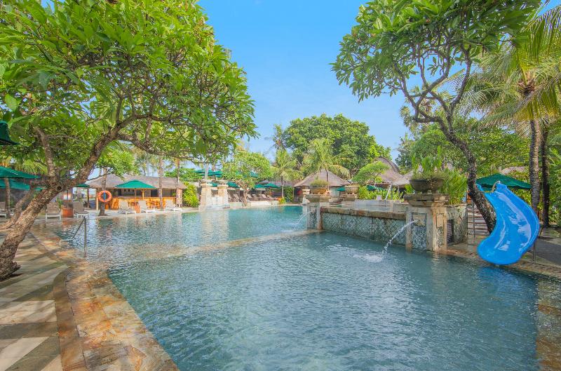 Legian Beach Hotel - Havuz