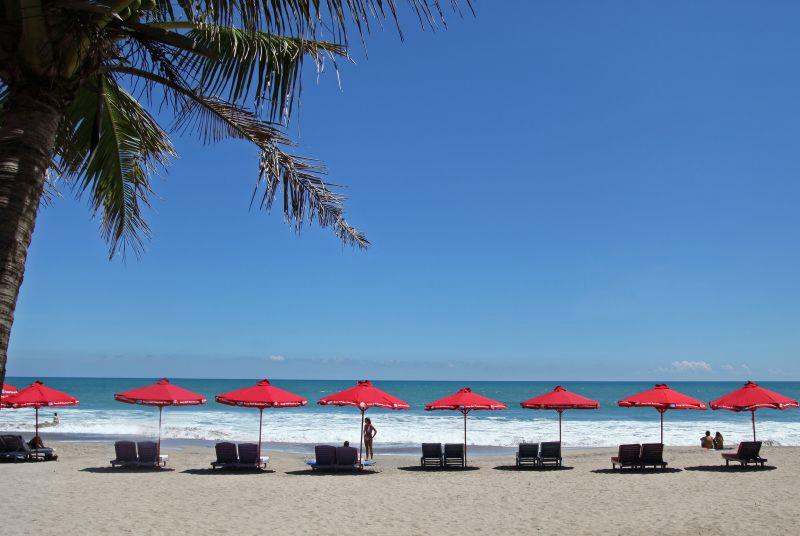 Legian Beach Hotel - Plaj