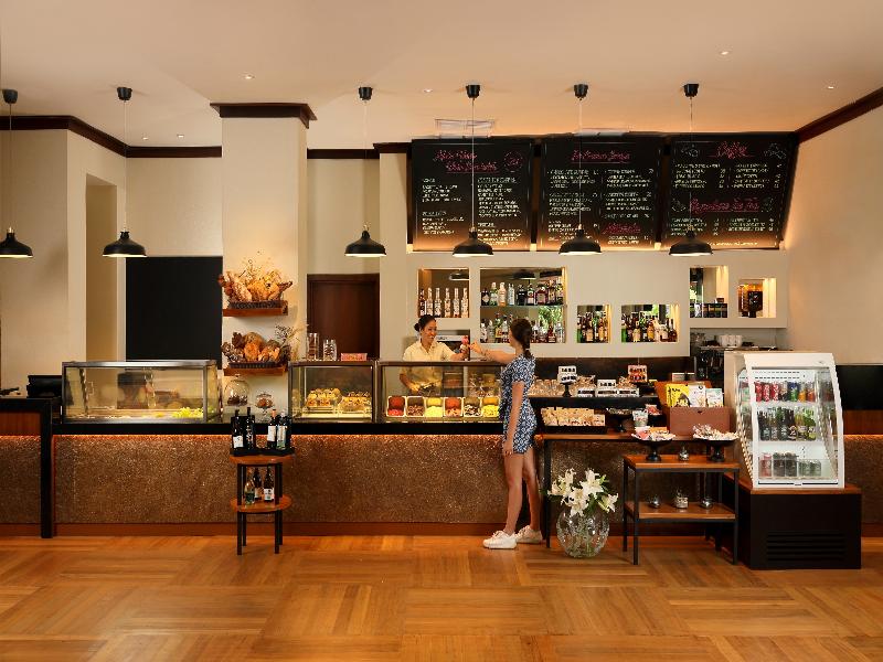 Padma Resort Legian - Restoran