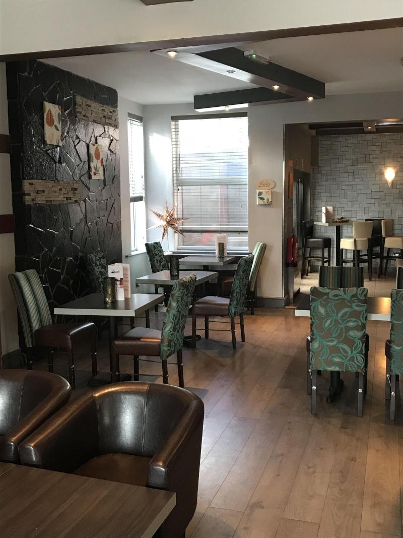 Bennetts Hotel - Restoran