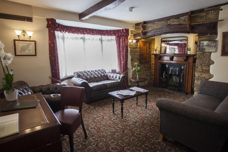 The Poplars Hotel - Lobi