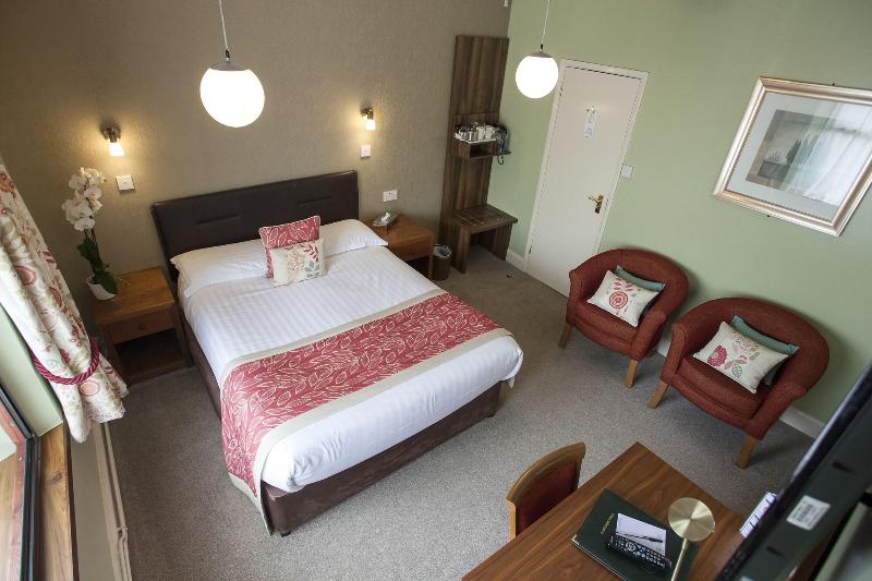 The Poplars Hotel - Oda