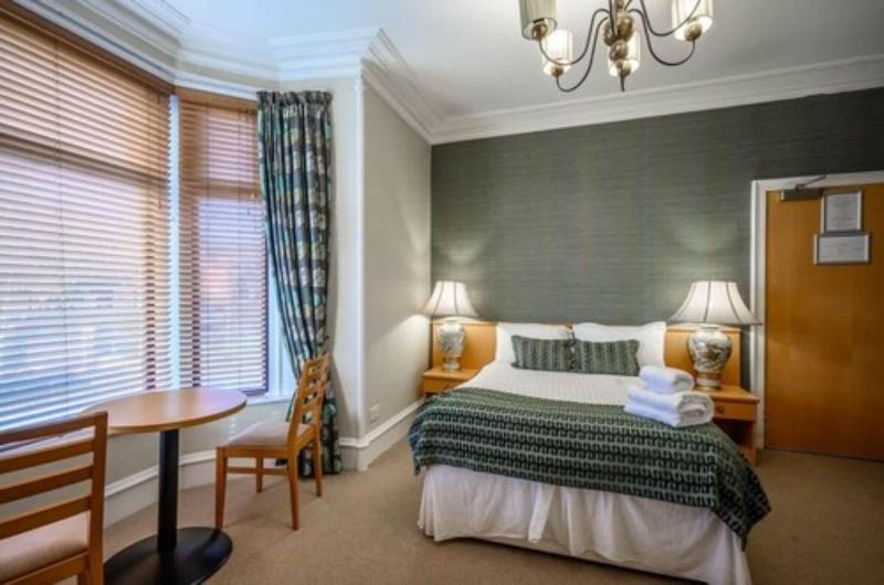 The Dunavon Hotel - Oda