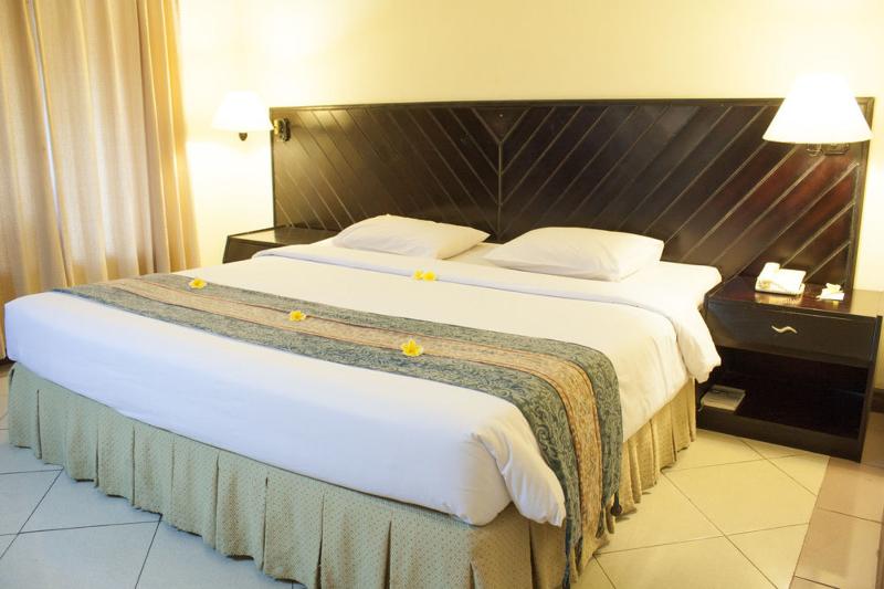 Legian Paradiso - Oda