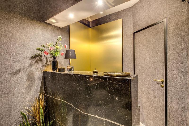 Fh Suites - Lobi