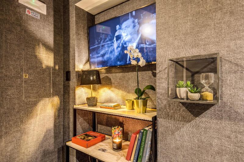 Fh Suites - Lobi