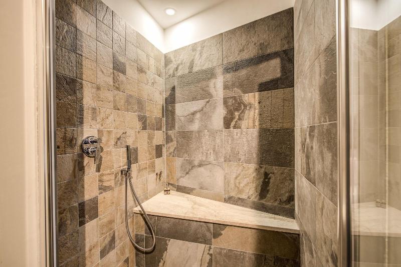 Fh Suites - Oda