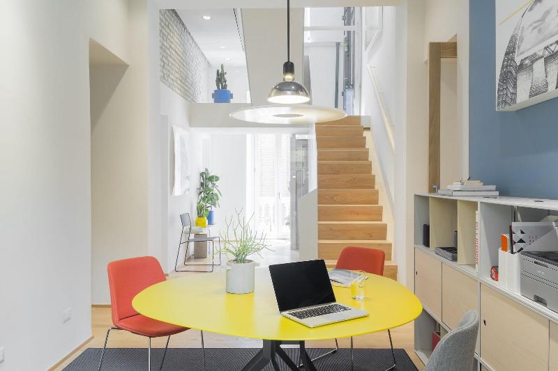 The Radical Hotel - Lobi