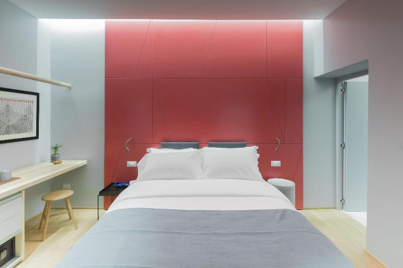 The Radical Hotel - Oda