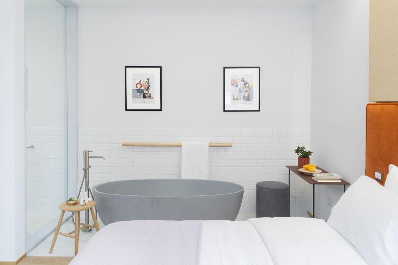 The Radical Hotel - Oda