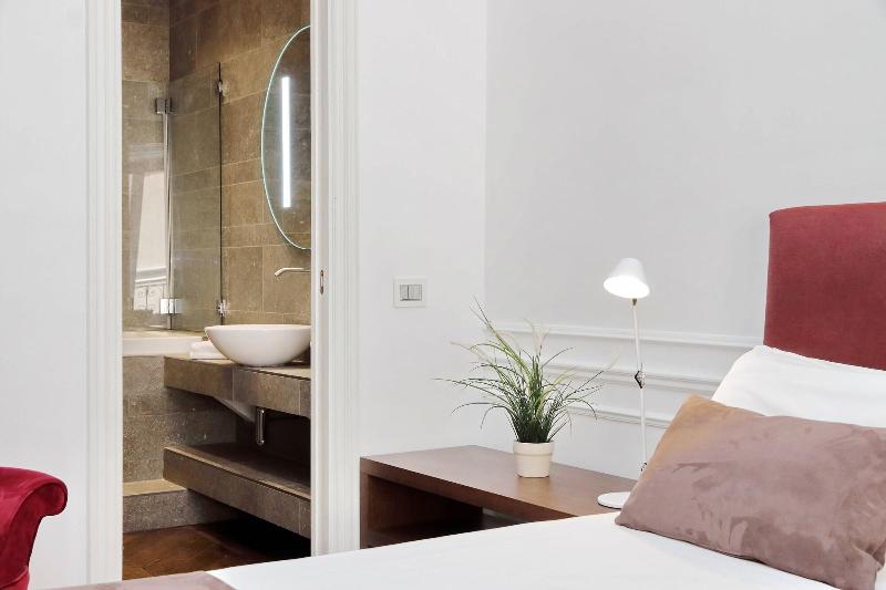 Youroom Carrozze - Oda