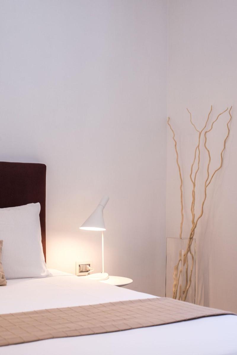 Youroom Carrozze - Oda