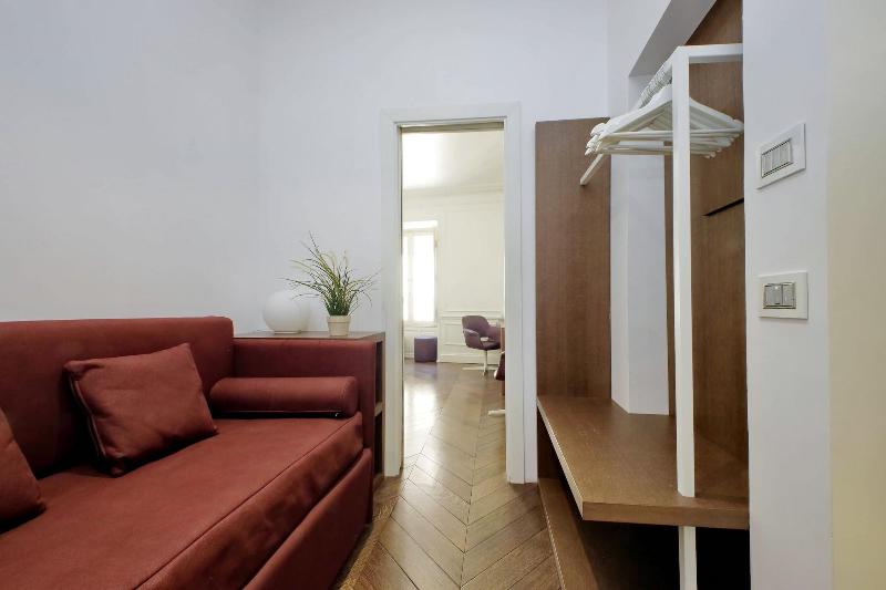 Youroom Carrozze - Oda