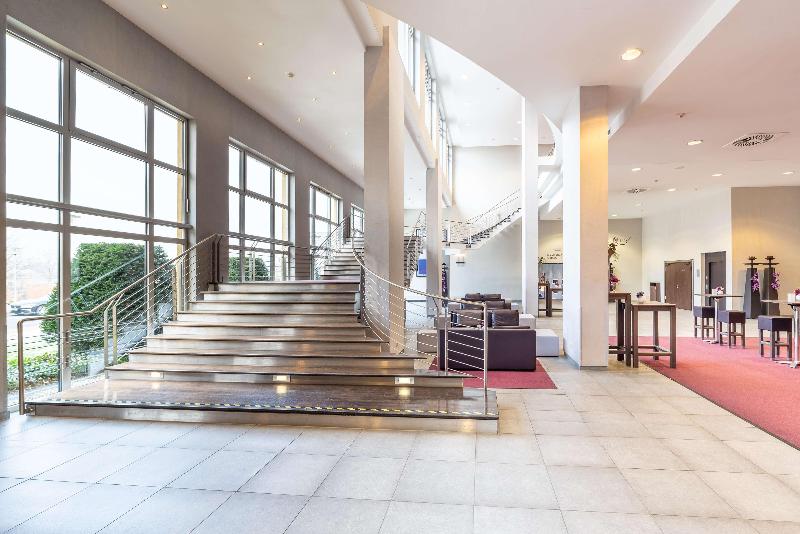 Van der Valk Hotel Berliner Ring - Lobi