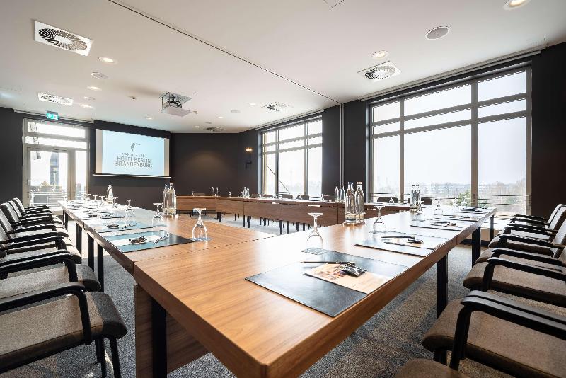 Van der Valk Hotel Berliner Ring - Toplantı