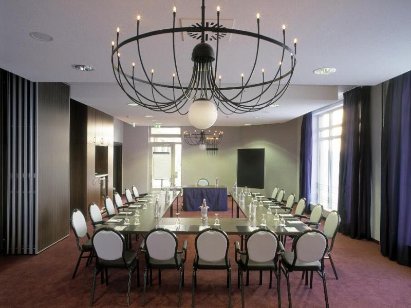 Van der Valk Hotel Berliner Ring - Toplantı
