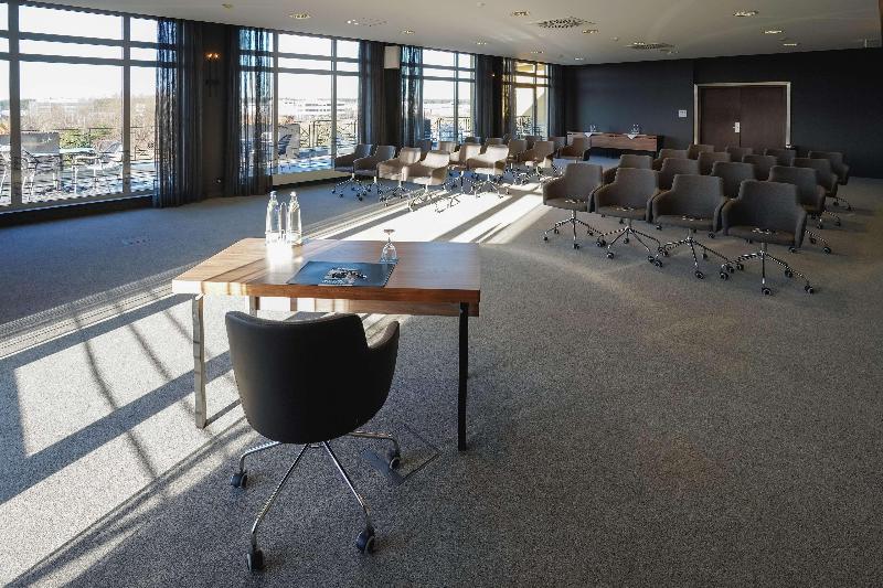 Van der Valk Hotel Berliner Ring - Toplantı