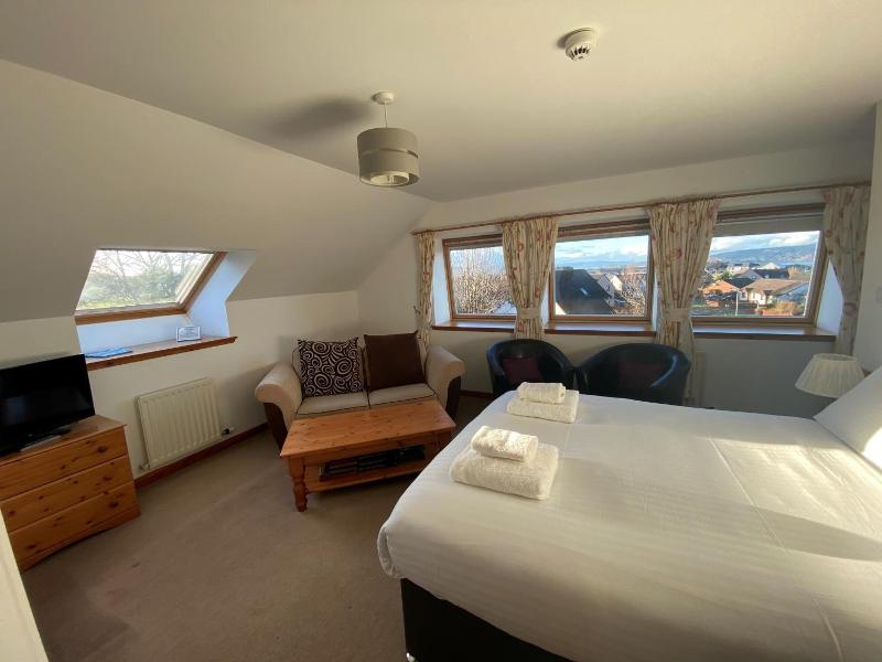 Smithton Hotel - Genel
