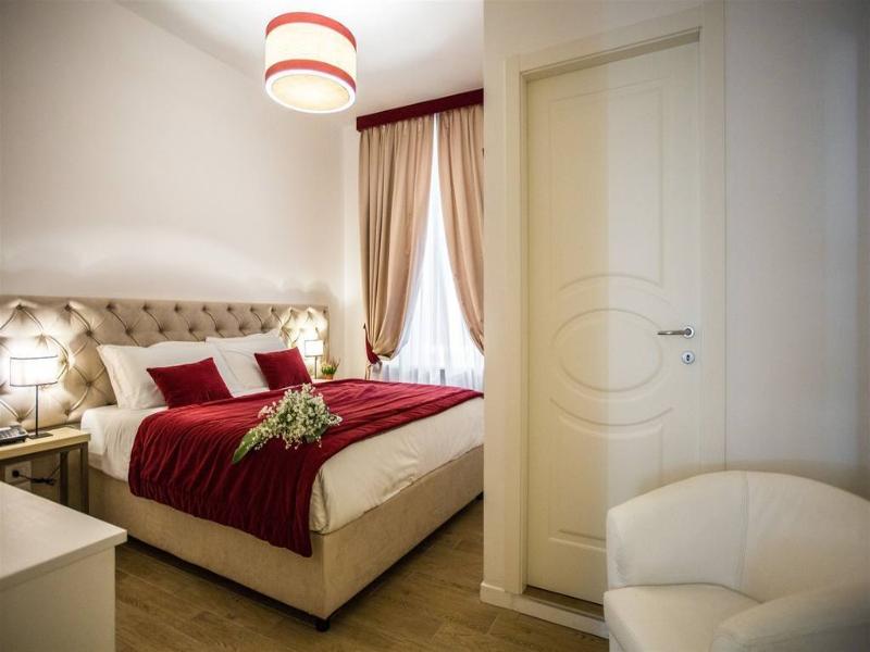 Chic&Town Luxury Rooms Piazza del Popolo 1 - Oda