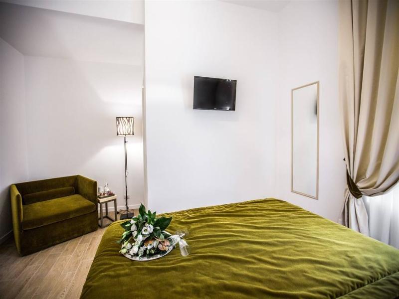 Chic&Town Luxury Rooms Piazza del Popolo 1 - Oda