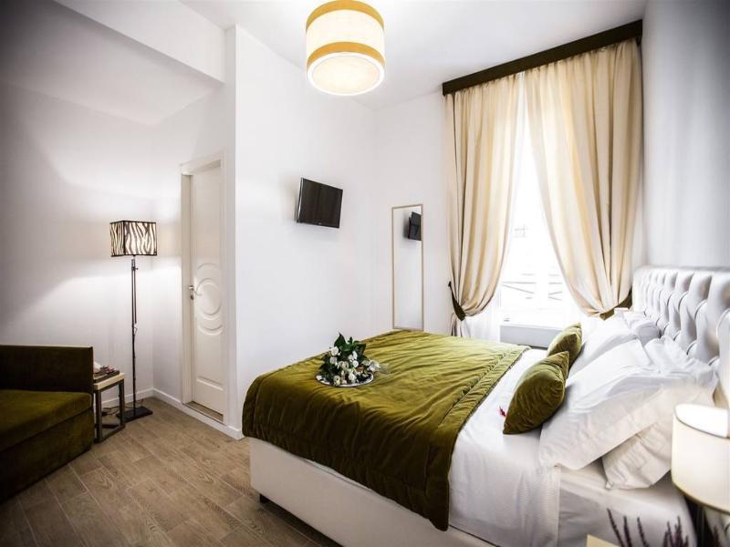 Chic&Town Luxury Rooms Piazza del Popolo 1 - Oda