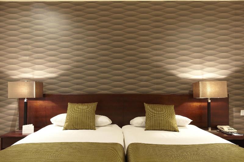 The Manor House At Celtic Manor - Oda