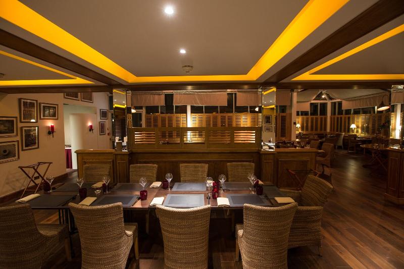 The Manor House At Celtic Manor - Restoran