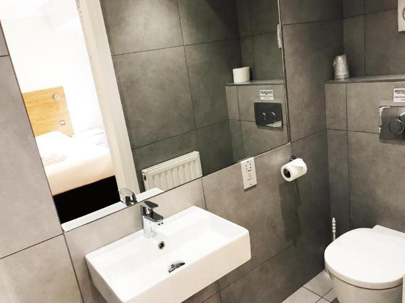 Gidea Park Hotel - Oda