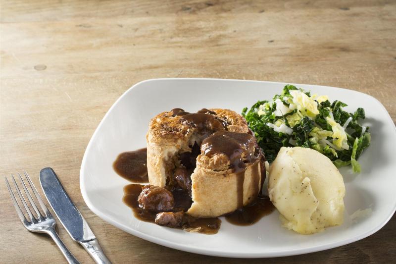 The Ostrich Inn - Restoran