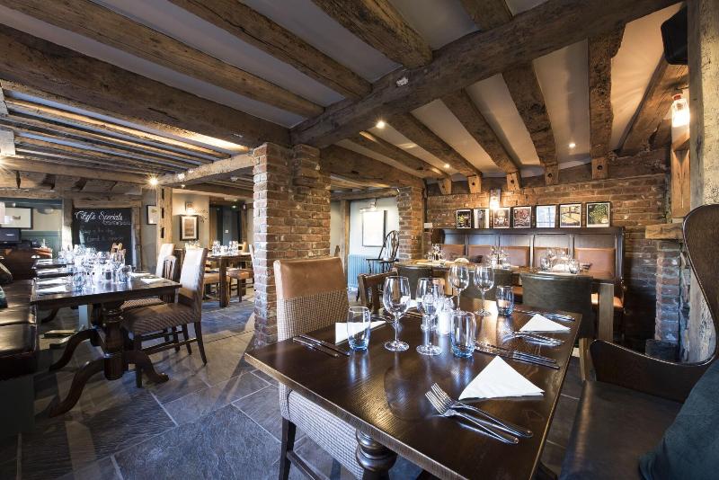 The Ostrich Inn - Restoran