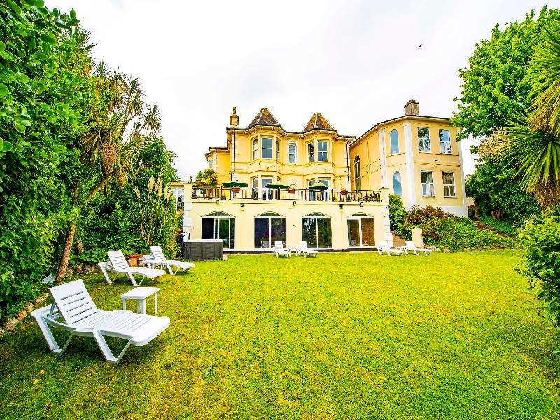 Crofton House Hotel - SELF CHECK IN - Genel