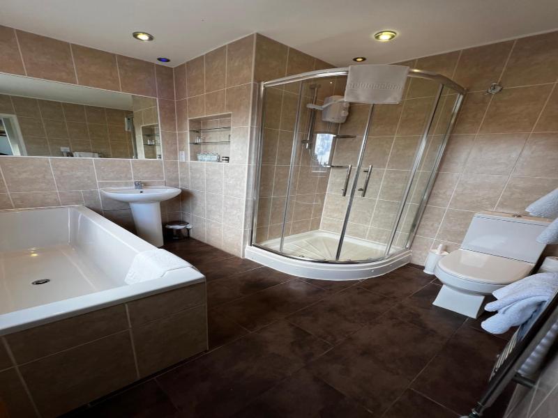 Queenswood Hotel - Genel