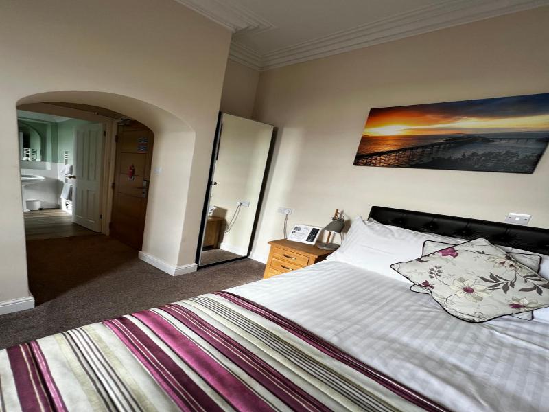 Queenswood Hotel - Genel