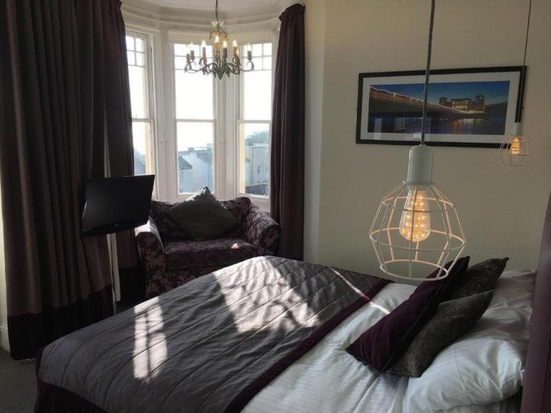 Queenswood Hotel - Oda