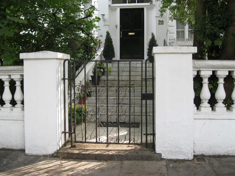 Dawson Place, Juliette's Bed and Breakfast - Genel