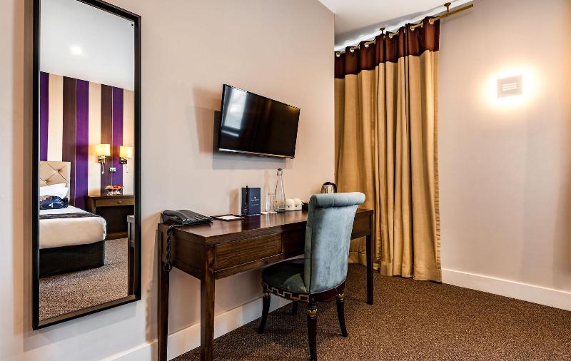Grand Sapphire Hotel - Oda