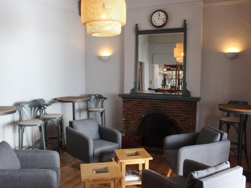 Housel Bay Hotel - Bar