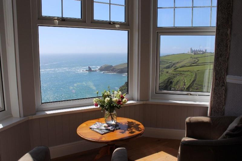 Housel Bay Hotel - Genel