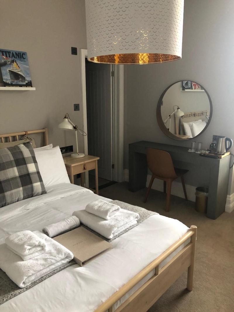 Housel Bay Hotel - Oda