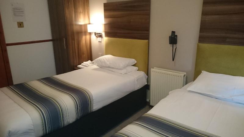 Livingston Lodge Hotel - Oda