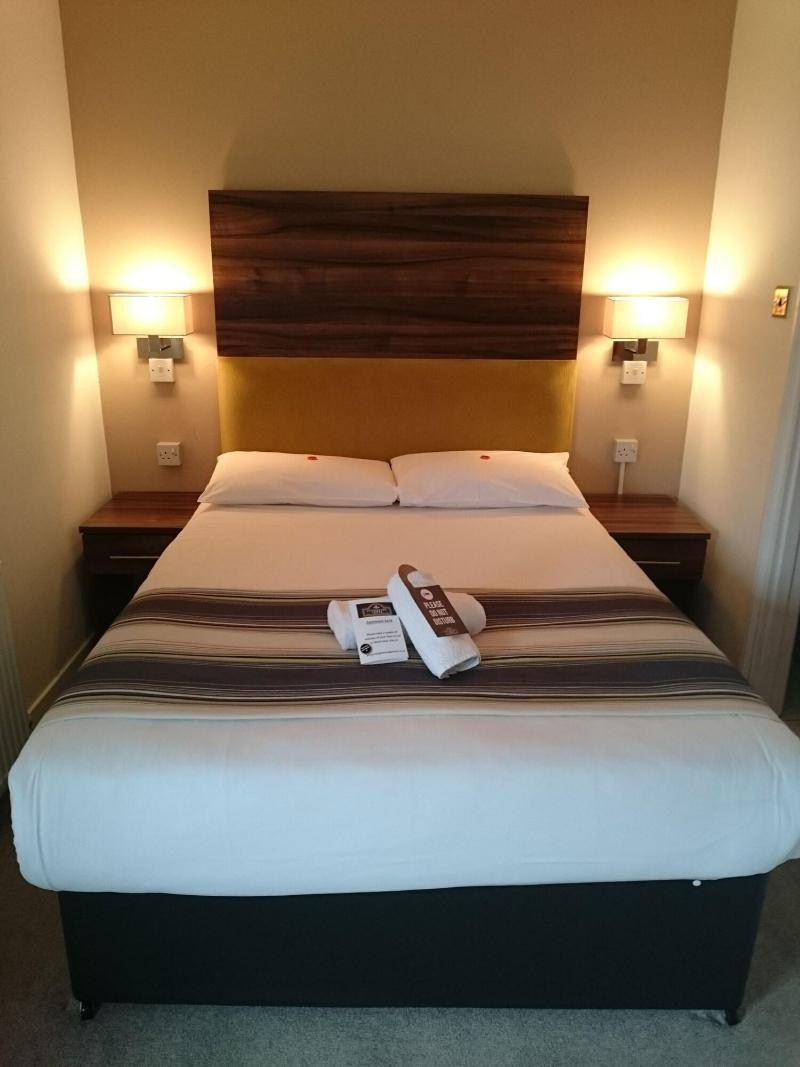 Livingston Lodge Hotel - Oda