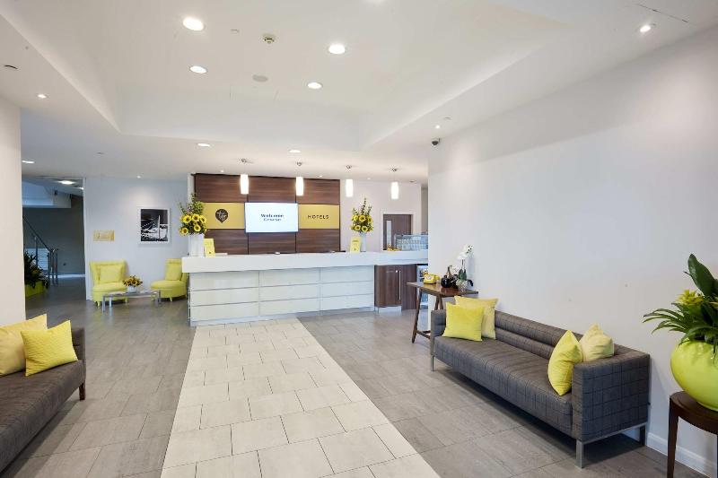 Ty Hotel - Lobi