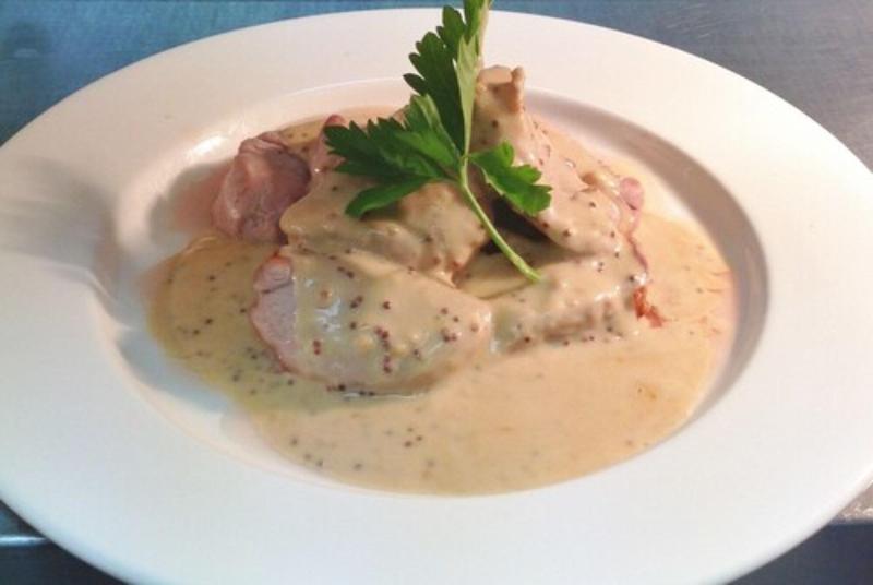The Old Ginn House Inn - Restoran
