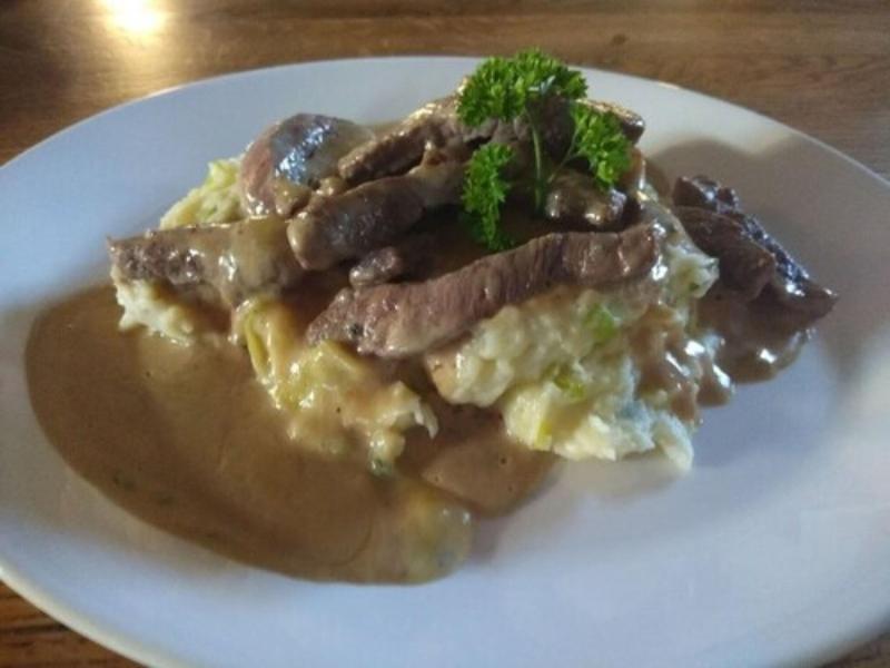 The Old Ginn House Inn - Restoran