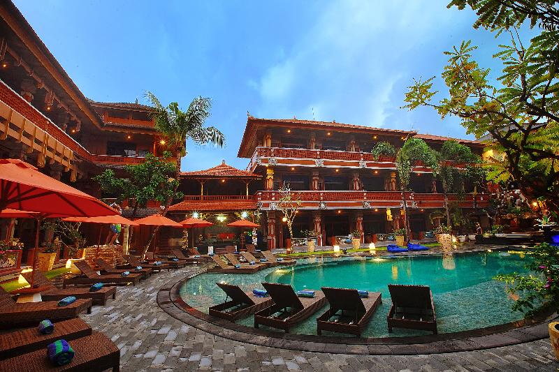 Wina Holiday Villa Kuta Bali - Havuz