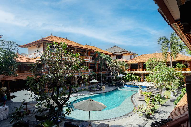 Wina Holiday Villa Kuta Bali - Havuz